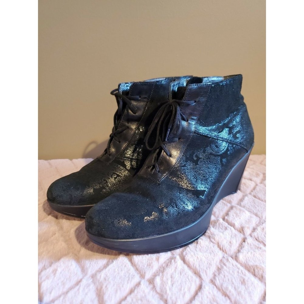Women's Black Wedge Sparkly NAOT Booties, Size 39